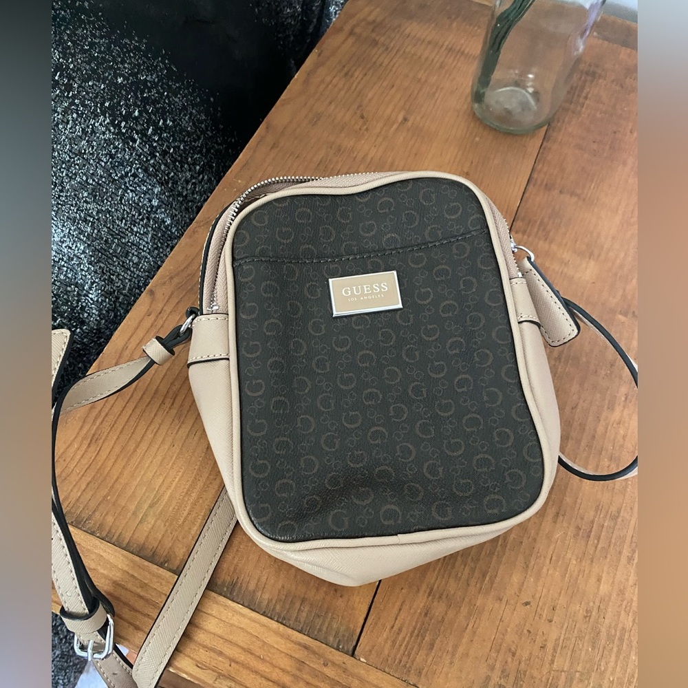 Guess crossbody purse